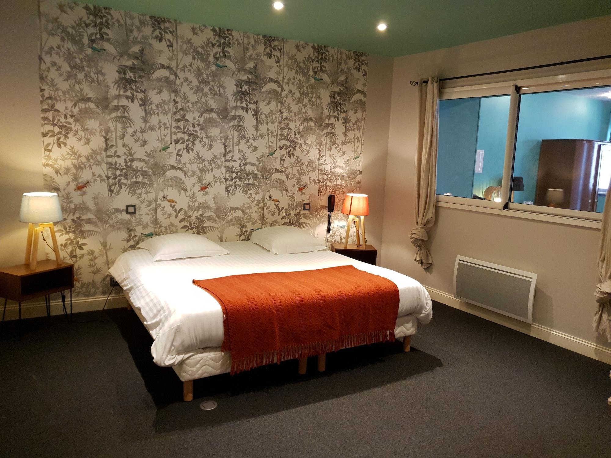 Hotel The Originals Boutique, La Colonne De Bronze, 3*