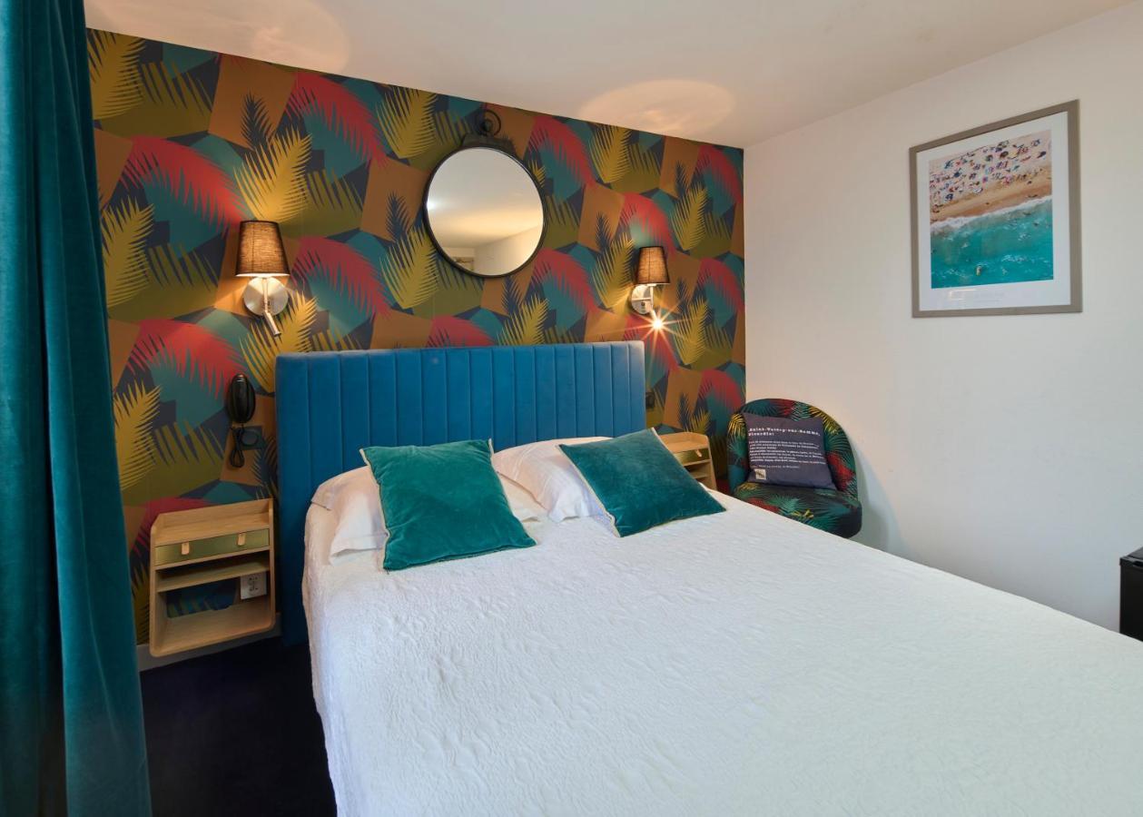 Hotel The Originals Boutique, La Colonne De Bronze,